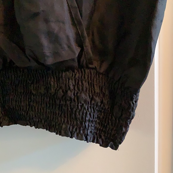 Black silk top - Picture 2 of 4